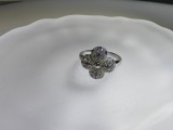 Louis Vuitton Fashion Retro Four-leaf Clover Diamond Setting Ring