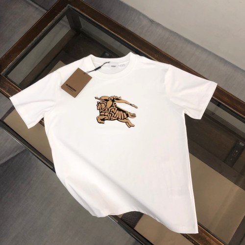Burberry High Street Sticker Warhorse Short sleeved Couple Oversize Cotton T-shirt