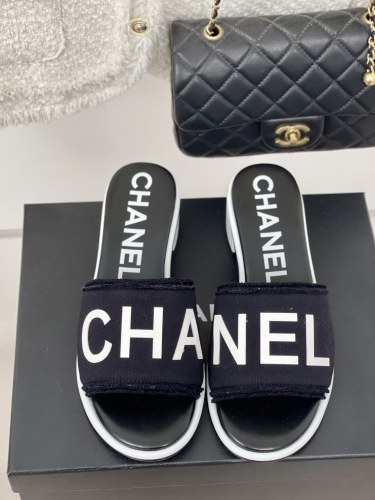 Chanel Women Comfort Lightweight Slippers Fashion Retro Letter Embroidered Slippers