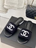 Chanel Women Fashion Comfort Slippers Retro Logo Embroidered Slippers