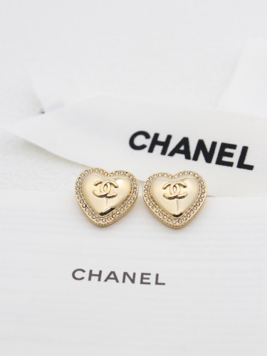 Chanel Diamond Stud Earrings With Bright Gold Heart And White Edge Earring
