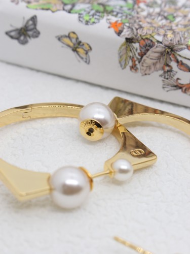Dior Large Earring Gold Square Edge White Pearl Earring Women