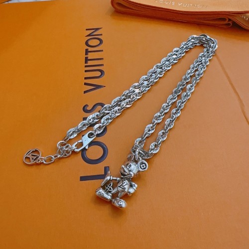 Louis Vuitton Bear Pendant Unisex Fashion Street Vintage Necklace