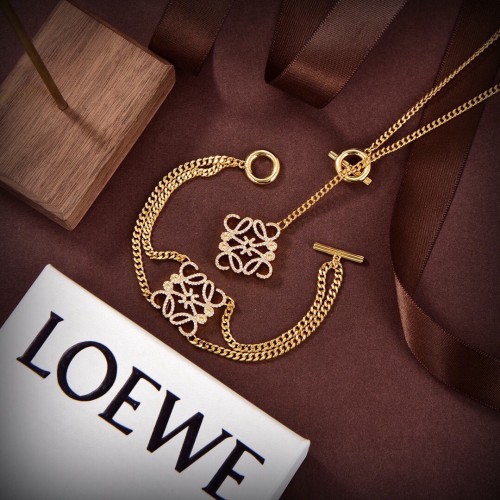 Loewe Classic Fashion Logo Hollow Pendant Necklace
