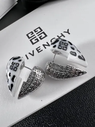 Givenchy Fashion Elegant Classic Heart Earring
