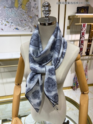 Chanel Mountain Camellia Pattern Bubble Silk Square Scarf Size: 140 * 140cm