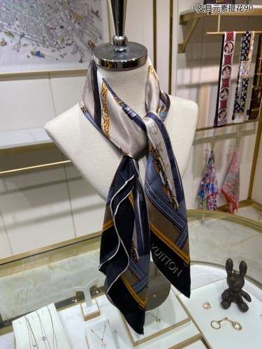 Louis Vuitton L leather element jacquard twill silk scarf size: 90 * 90cm