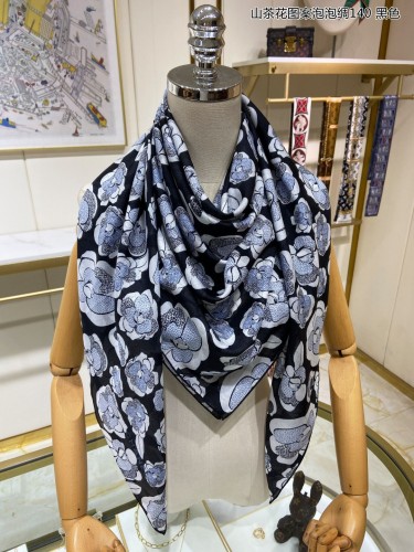 Chanel Mountain Camellia Pattern Bubble Silk Square Scarf Size: 140 * 140cm