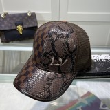 Louis Vuitton Embroidered Logo Baseball Hat Unisex Versatile Sunshade Duck Tongue Hat