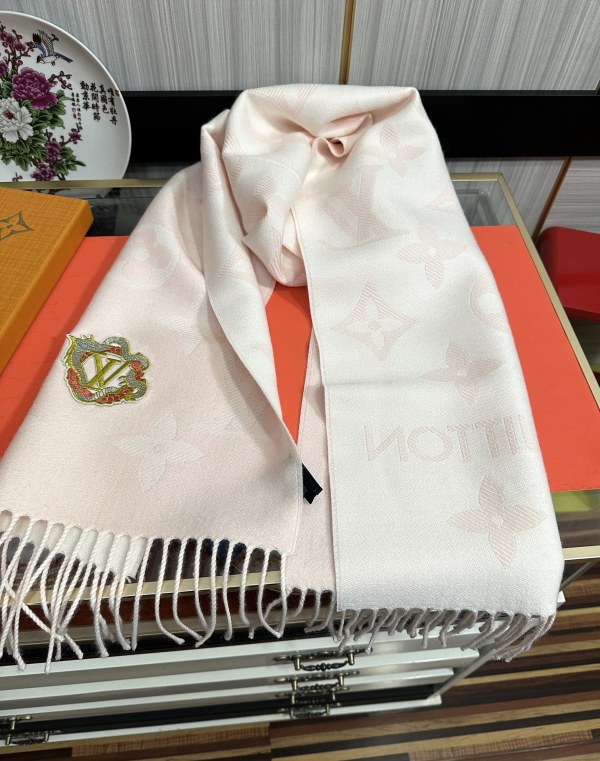 Louis Vuitton Monogram Jacquard Wool Scarf Unisex Pan Long Embroidery Sticking Tassel Warm Scarf 32 * 200cm