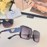 Prada Box Minimalist Leisure Sunglasses