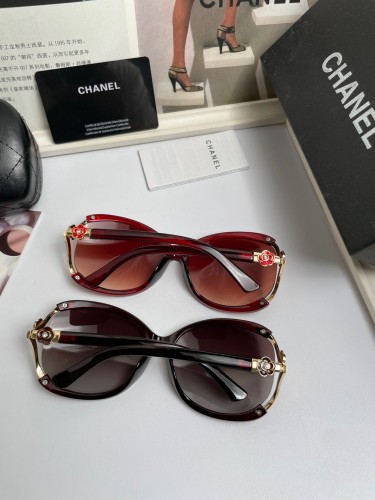 Chanel Classic Clover Women's Polarized Sunglasses