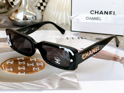 Chanel Fashion Double C Big Logo Sunglasses Size：54-18-145
