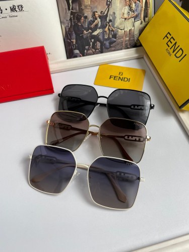 Fendi Fashion Polarized Sunglasses