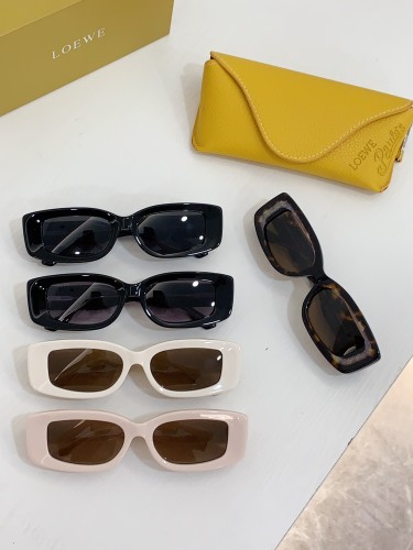 Loewe Classic Square Sunglasses Size: 53-19-145