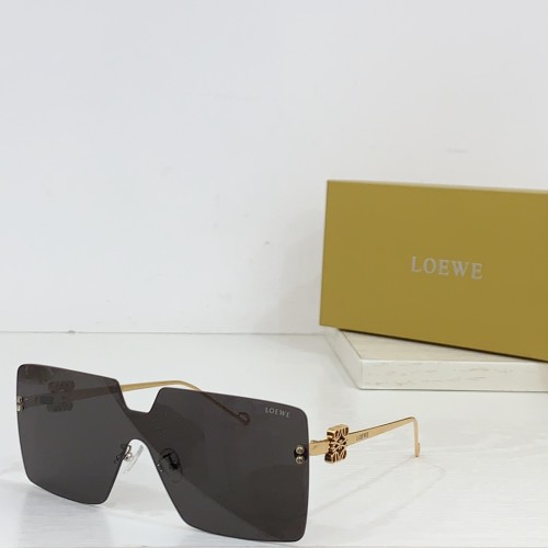 Loewe Classic Square Sunglasses Metal Logo Mirror Leg Sunglasses Size: 144-0-140