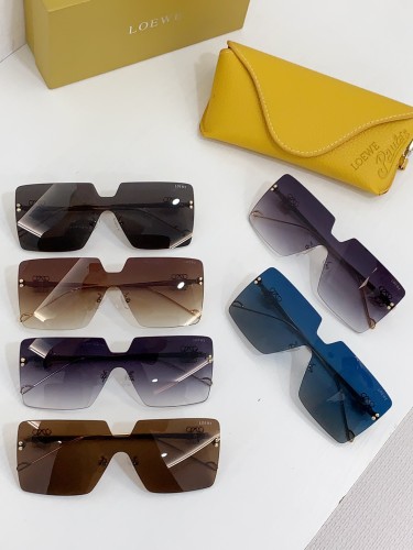 Loewe Classic Square Sunglasses Metal Logo Mirror Leg Sunglasses Size: 144-0-140