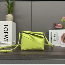LOEWE Mini Puzzle Edge 062312 Size:18*12.5*8CＭ