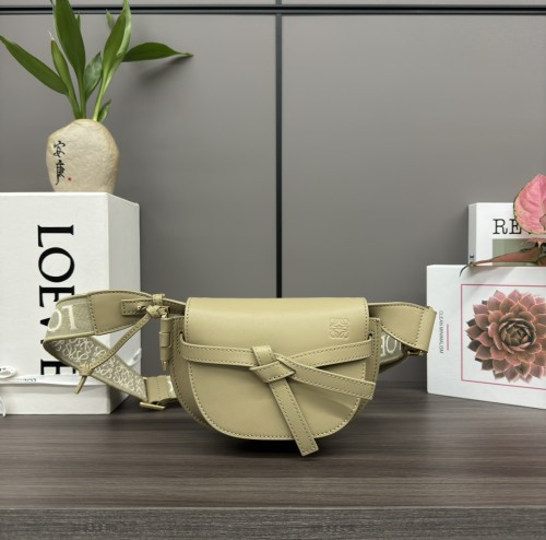Loewe MiNi Gate Embroidered Woven Wide Shoulder Strap Saddle Bag Adjustable Shoulder Bag Size:15*12.5*9CM