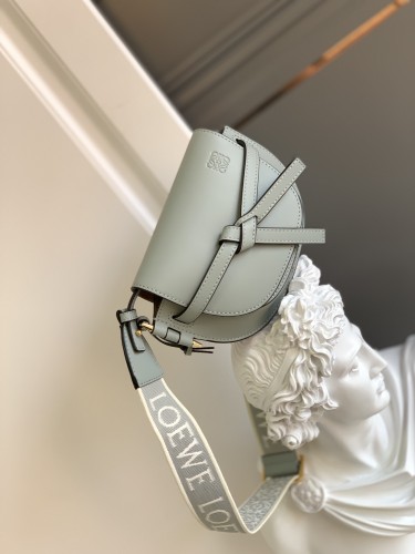Loewe MiNi Gate Embroidered Woven Wide Shoulder Strap Saddle Bag Adjustable Shoulder Bag Size:15*12.5*9CM