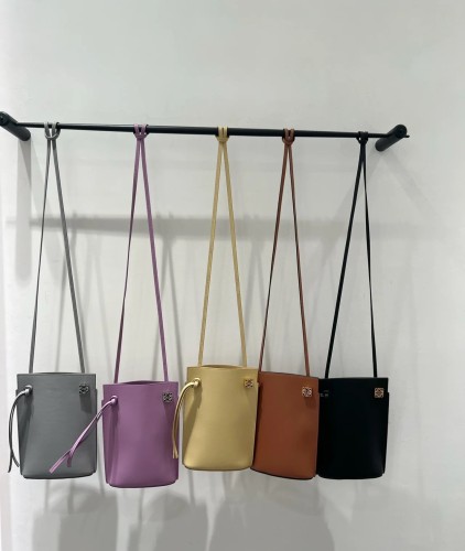 LOEWE Anagram 062239 Size: 21*15*5CM