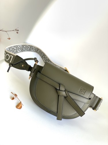 Loewe MiNi Gate Embroidered Woven Wide Shoulder Strap Saddle Bag Adjustable Shoulder Bag Size:15*12.5*9CM