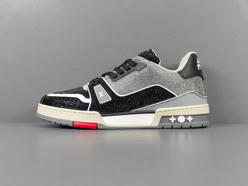 Louis Vuitton Trainer Fashion Low Casual Board Shoes Men Rhinestone Rendering Sneakers
