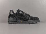 Louis Vuitton Trainer Fashion Low Casual Board Shoes Men Rhinestone Rendering Sneakers