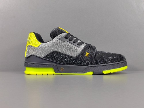 Louis Vuitton Trainer Fashion Low Casual Board Shoes Men Rhinestone Rendering Sneakers