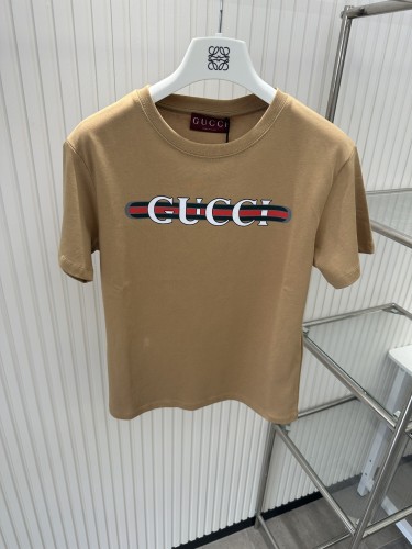 Gucci Women's Classic Logo Printed Short Sleeved T-shirt