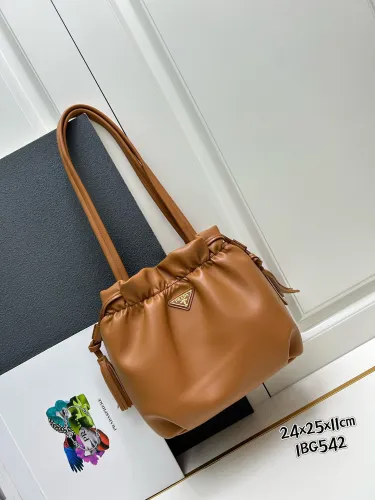 Prada Fashion Lambskin Casual Lucky Bag Size: 24x25x11cm