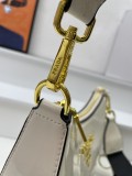 Prada Classic Cowhide Pressed Paint Handbag Crossbody Bag Size: 24.5 x 15 x 7 CM