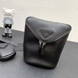 Prada New Unisex Fashion Three in One Crossbody Bag Size: 21 x 15 x 15 CM