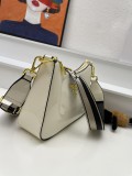 Prada Classic Cowhide Pressed Paint Handbag Crossbody Bag Size: 24.5 x 15 x 7 CM