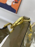 Prada Classic Cowhide Pressed Paint Handbag Crossbody Bag Size: 24.5 x 15 x 7 CM