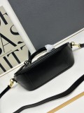Prada New Long Handle Zipper Dumpling Bun Size: 26 x 17 x 9 CM