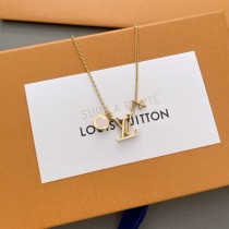 Louis Vuitton Fashion Romantic LV Pendant Necklace