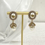 Gucci Oval Pearl Stud Earrings Fashion Simple Eardrop