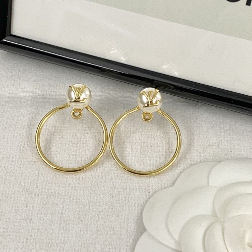 Louis Vuitton Fashion Simple Circle Letter Pearl Stud Earrings
