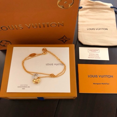 Louis Vuitton Fashion Lucky Lock 18K Gold Plating Bracelet