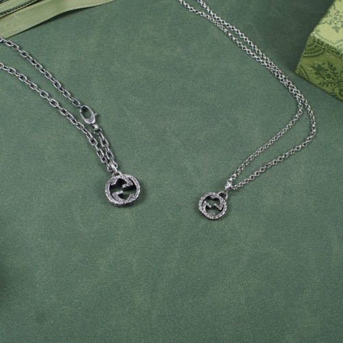 Gucci Interlocking Double G Vine Pendant Retro Necklace Weight:8g