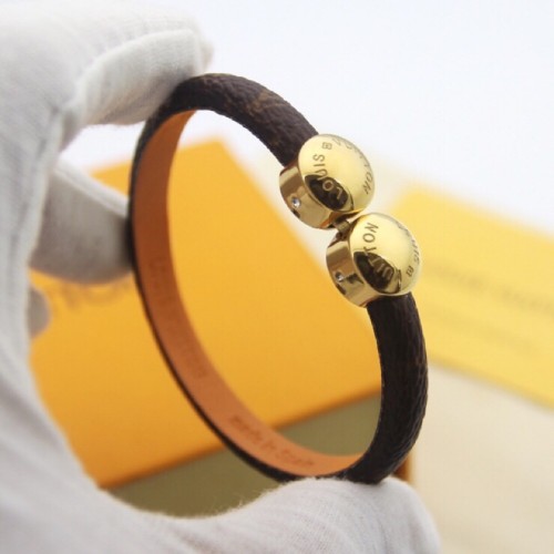 Louis Vuitton Fashion Vintage Leather Bracelet Open Leather Bracelet