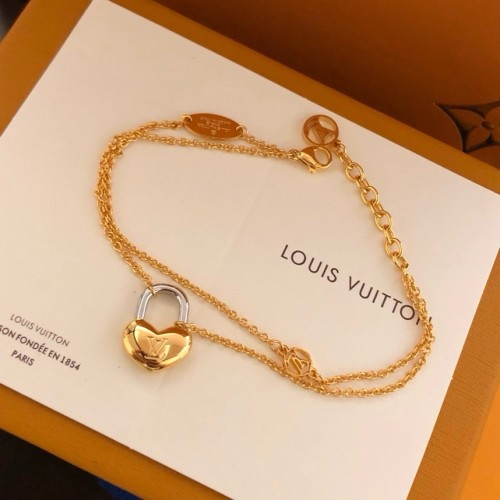 Louis Vuitton Fashion Lucky Lock 18K Gold Plating Bracelet