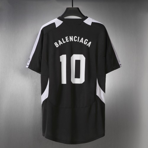 Balenciaga 3B Sports Embroidered Short Size 10 Short Sleeves
