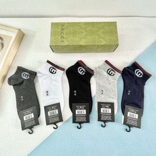Gucci Fashion Unisex Casual Cotton Socks Classic Letter Logo Pattern Socks 5 Pairs/Box
