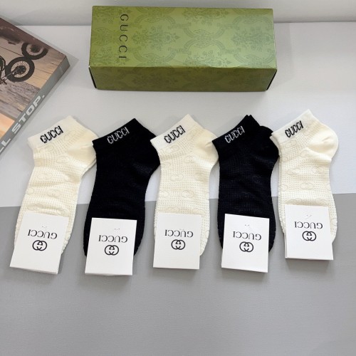 Gucci Fashion Unisex Casual Cotton Socks Classic Simplicity Logo Socks 5 Pairs/Box