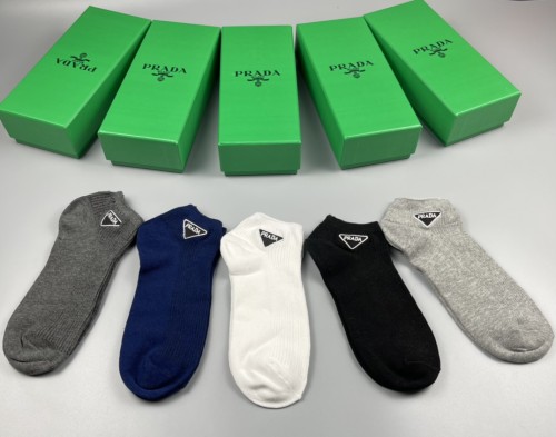 Prada New Fashion Logo Printed Socks Unisex Casual Sports Cotton Socks 5 Pairs/Box