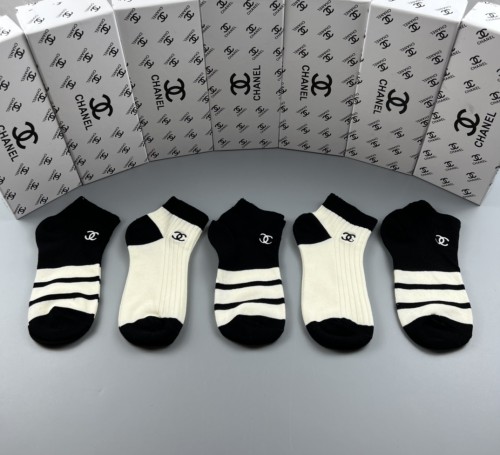 Chanel Fashion Classic Stripes Cotton Socks Casual Sports Socks 5 Pairs/Box