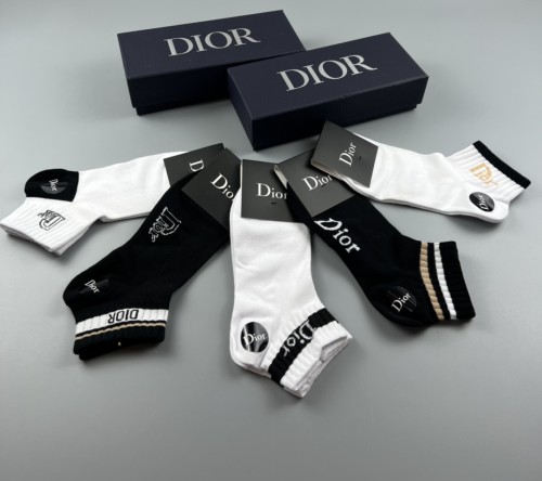 Dior New Fashion Logo Embroidered Socks Unisex Casual Sports Socks 5 Pairs/Box