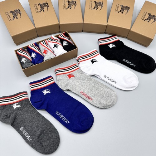 Burberry New Fashion Cotton Short Socks Unisex Casual Sport Socks 5 Pairs/Box